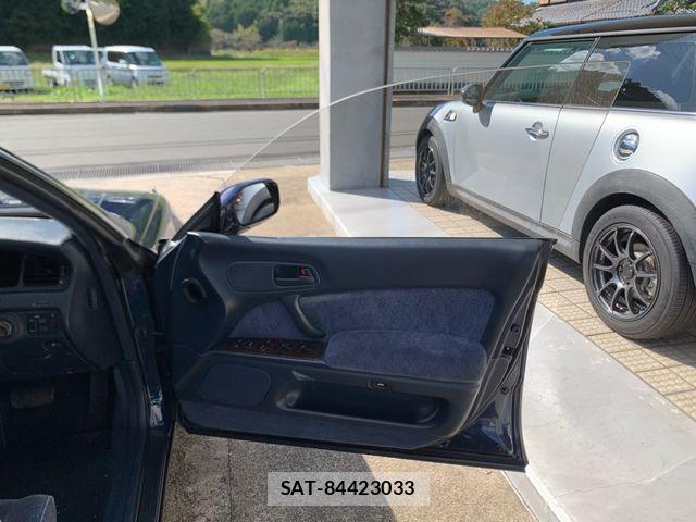 Toyota CROWN MAJESTA 1992-02 8207004-17