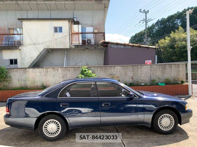 Toyota CROWN MAJESTA 1992-02 8207004-8