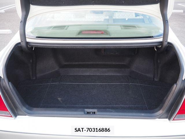 Toyota CROWN MAJESTA 2000-06 8229373-25