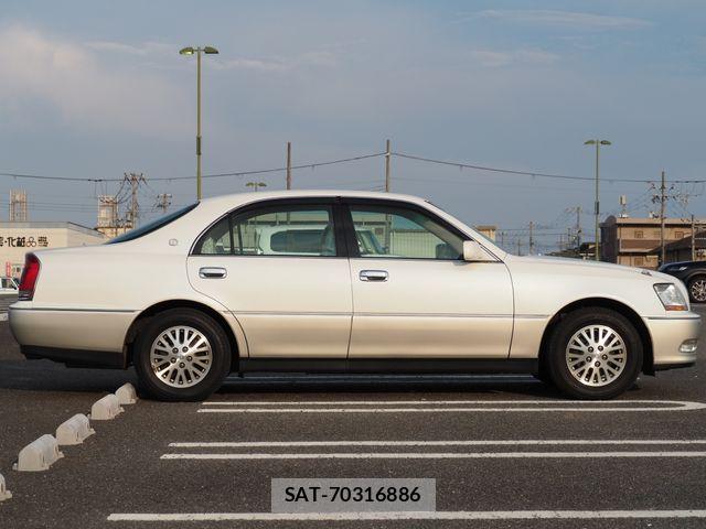 Toyota CROWN MAJESTA 2000-06 8229373-5