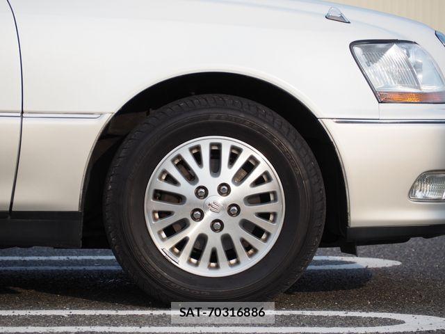Toyota CROWN MAJESTA 2000-06 8229373-7