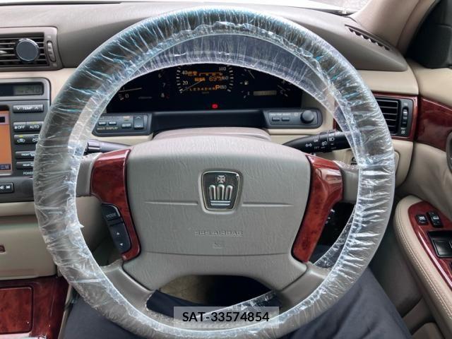 Toyota CROWN MAJESTA 2003-12 8229377-17