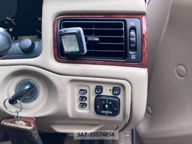 Toyota CROWN MAJESTA 2003-12 8229377-20