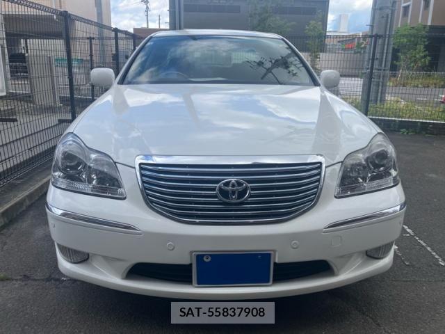 Toyota CROWN MAJESTA 2004-10 8244900-3