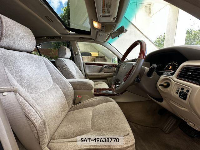 Toyota CROWN MAJESTA 2003-11 8335333-11