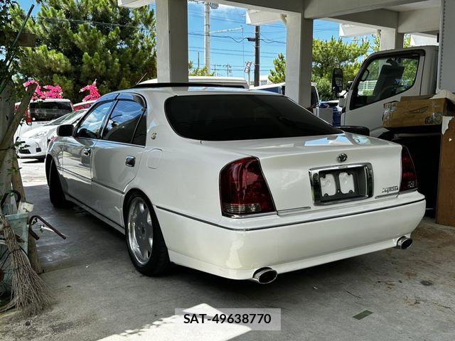Toyota CROWN MAJESTA 2003-11 8335333-5