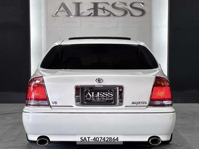 Toyota CROWN MAJESTA 1999-10 8335329-10