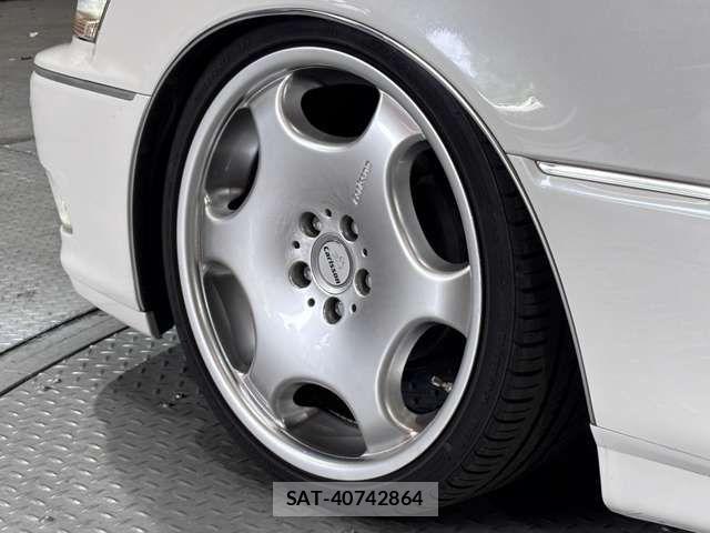 Toyota CROWN MAJESTA 1999-10 8335329-18