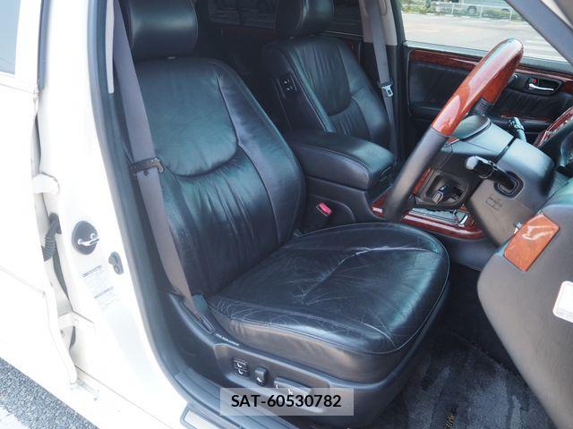 Toyota CROWN MAJESTA 2002-07 8335330-18
