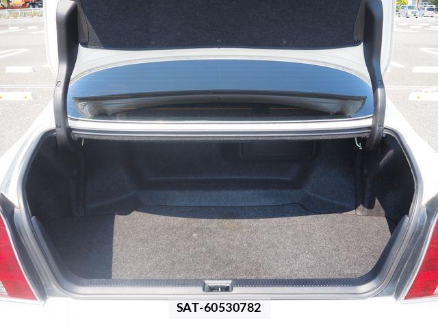 Toyota CROWN MAJESTA 2002-07 8335330-24