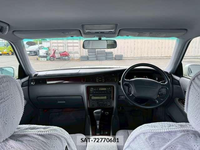 Toyota CROWN MAJESTA 1996-01 8354208-2