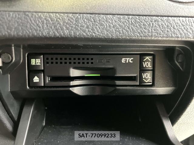 Toyota CROWN MAJESTA 2009-05 8371540-14