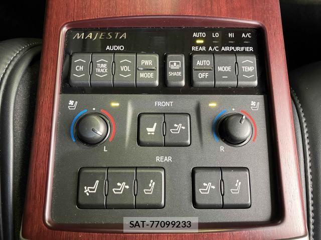 Toyota CROWN MAJESTA 2009-05 8371540-19