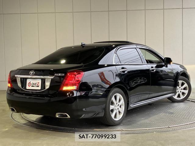 Toyota CROWN MAJESTA 2009-05 8371540-2