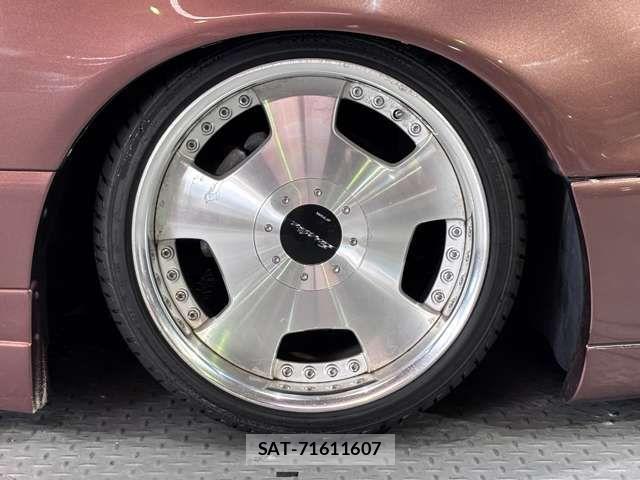 Toyota CROWN MAJESTA 1995-07 8485201-19