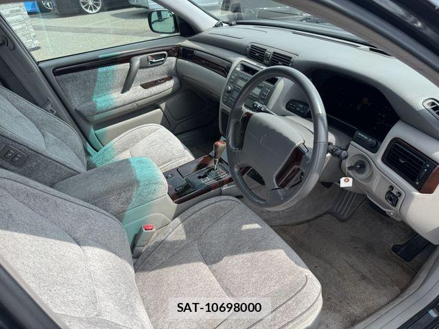 Toyota CROWN MAJESTA 2000-07 8561531-23