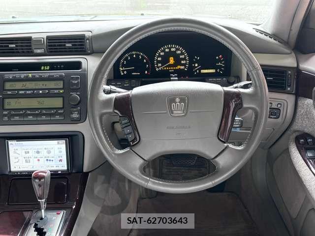 Toyota CROWN MAJESTA 2002-07 8626263-19