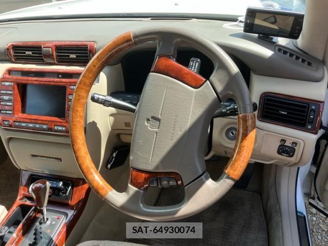 Toyota CROWN MAJESTA 2000-12 8626264-10