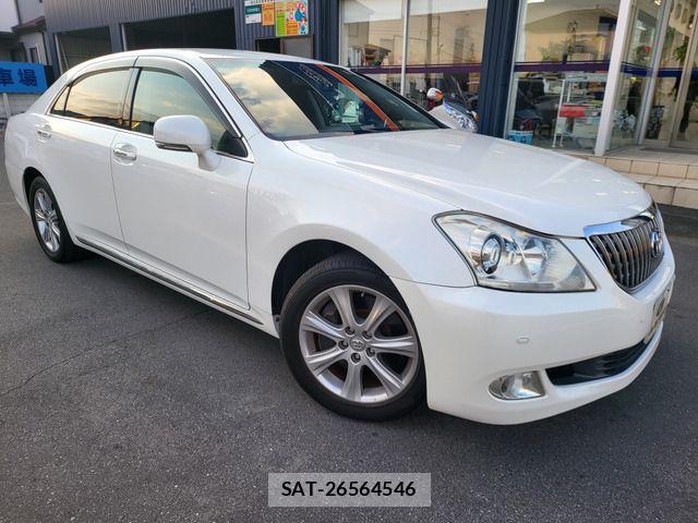 Toyota CROWN MAJESTA 2010-03 8658535-9