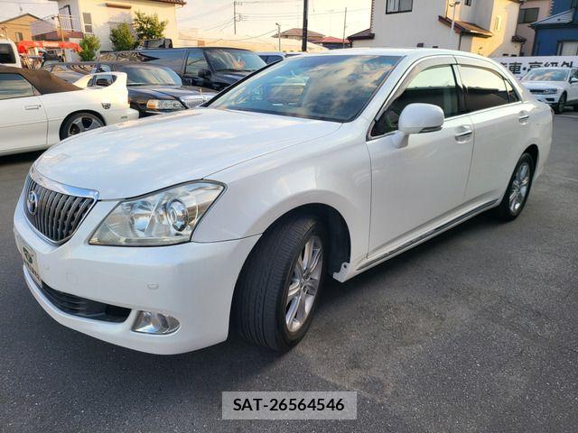 Toyota CROWN MAJESTA 2010-03 8658535-11