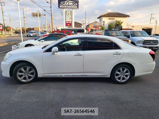 Toyota CROWN MAJESTA 2010-03 8658535-12