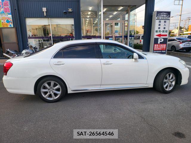 Toyota CROWN MAJESTA 2010-03 8658535-16
