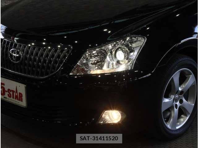 Toyota CROWN MAJESTA 2012-02 8685342-14