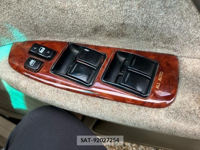 Toyota CROWN MAJESTA 1999-11 8779840-19