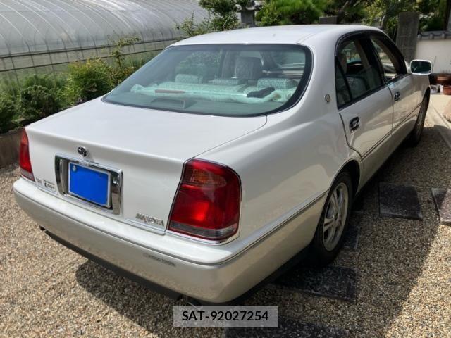 Toyota CROWN MAJESTA 1999-11 8779840-3