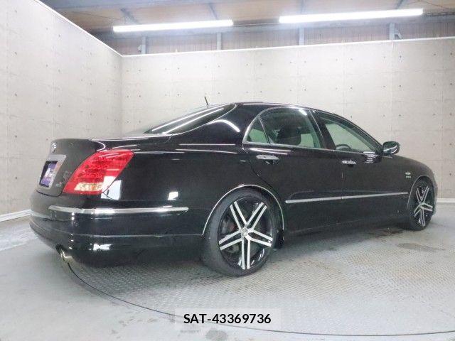 Toyota CROWN MAJESTA 2008-09 8879219-1