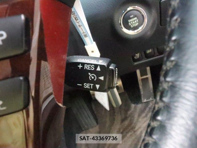 Toyota CROWN MAJESTA 2008-09 8879219-24