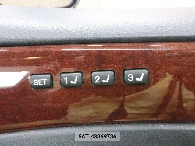 Toyota CROWN MAJESTA 2008-09 8879219-4