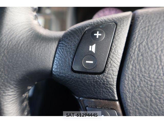 Toyota CROWN MAJESTA 2005-10 1345721-13