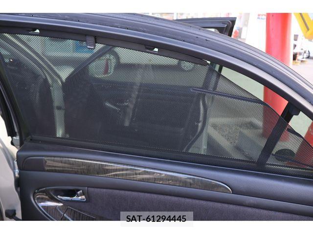 Toyota CROWN MAJESTA 2005-10 1345721-23