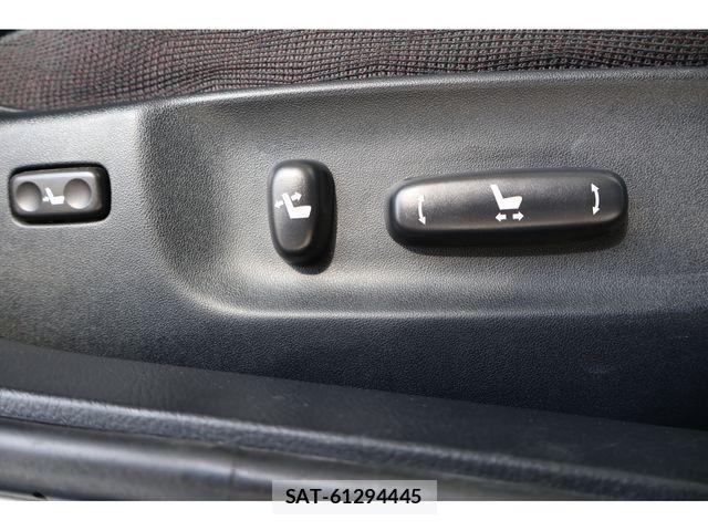 Toyota CROWN MAJESTA 2005-10 1345721-4