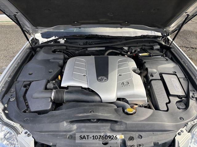 Toyota CROWN MAJESTA 2006-11 1624184-13