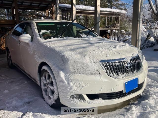 Toyota CROWN MAJESTA 2013-02 2319230-1