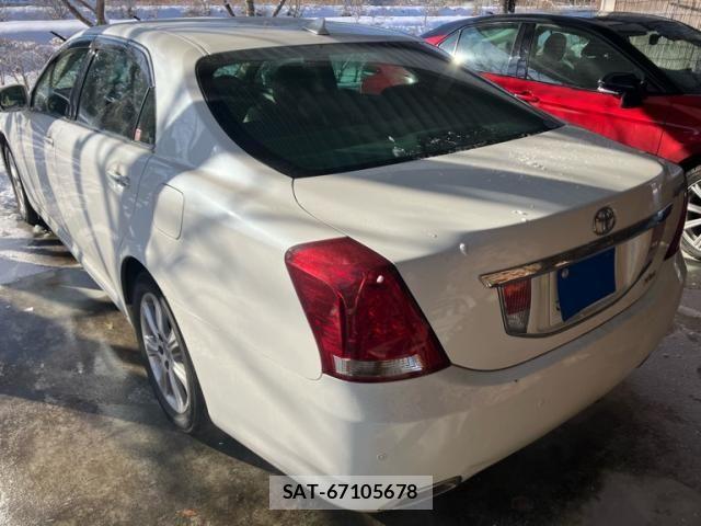 Toyota CROWN MAJESTA 2013-02 2319230-4