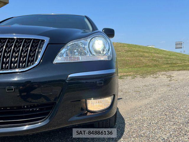 Toyota CROWN MAJESTA 2006-11 8365262-11