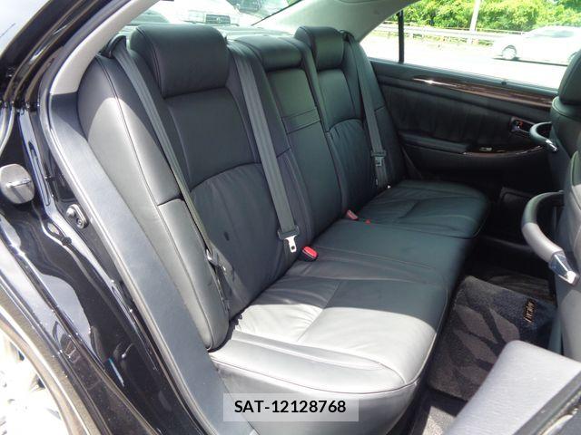 Toyota CROWN MAJESTA 2006-11 8365264-9