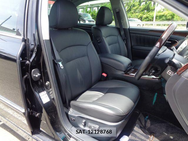 Toyota CROWN MAJESTA 2006-11 8365264-10