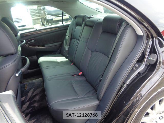 Toyota CROWN MAJESTA 2006-11 8365264-12