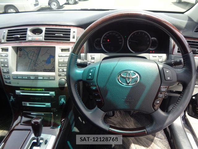 Toyota CROWN MAJESTA 2006-11 8365264-14
