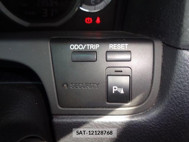 Toyota CROWN MAJESTA 2006-11 8365264-16