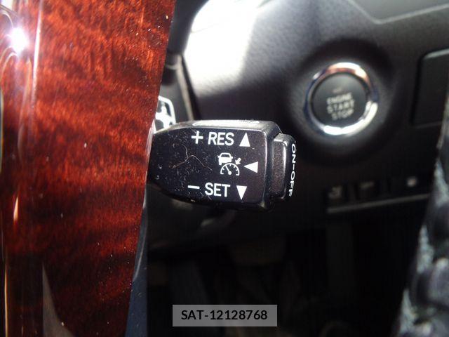 Toyota CROWN MAJESTA 2006-11 8365264-17