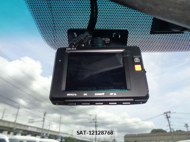 Toyota CROWN MAJESTA 2006-11 8365264-26