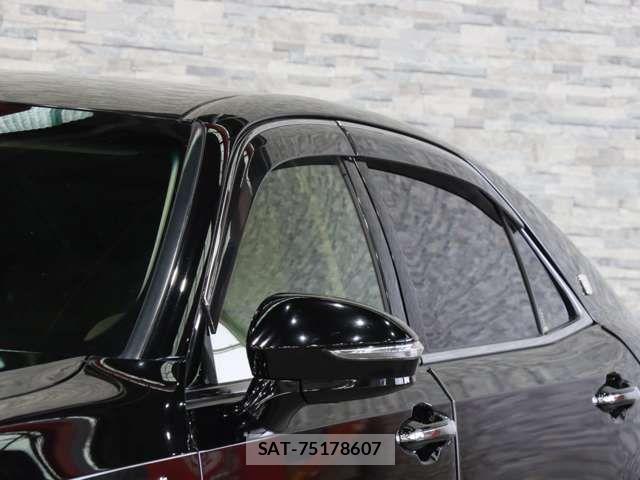 Toyota CROWN MAJESTA 2014-02 825560-16