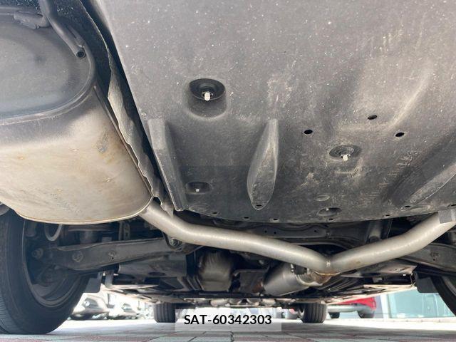 Toyota CROWN MAJESTA 2017-09 1006706-19