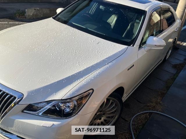 Toyota CROWN MAJESTA 2015-04 2207486-0