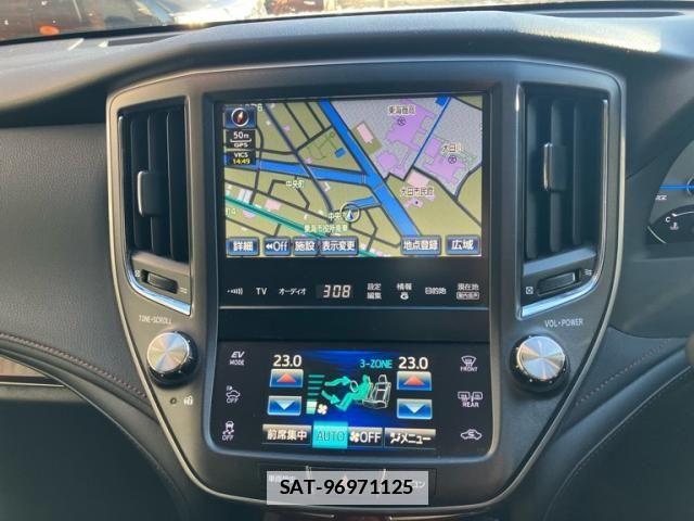 Toyota CROWN MAJESTA 2015-04 2207486-15